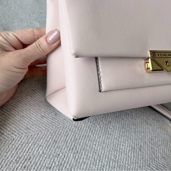 MK Baby Pink and Gold Crossbody - Picture 4 of 6